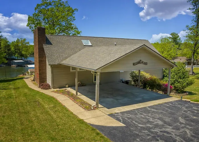 Lakefront 5br Dock, Kayaks, Hot Tub & *